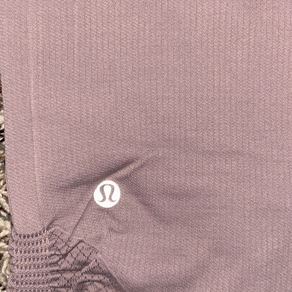 Lululemon mauve leggings - Picture 3 of 3